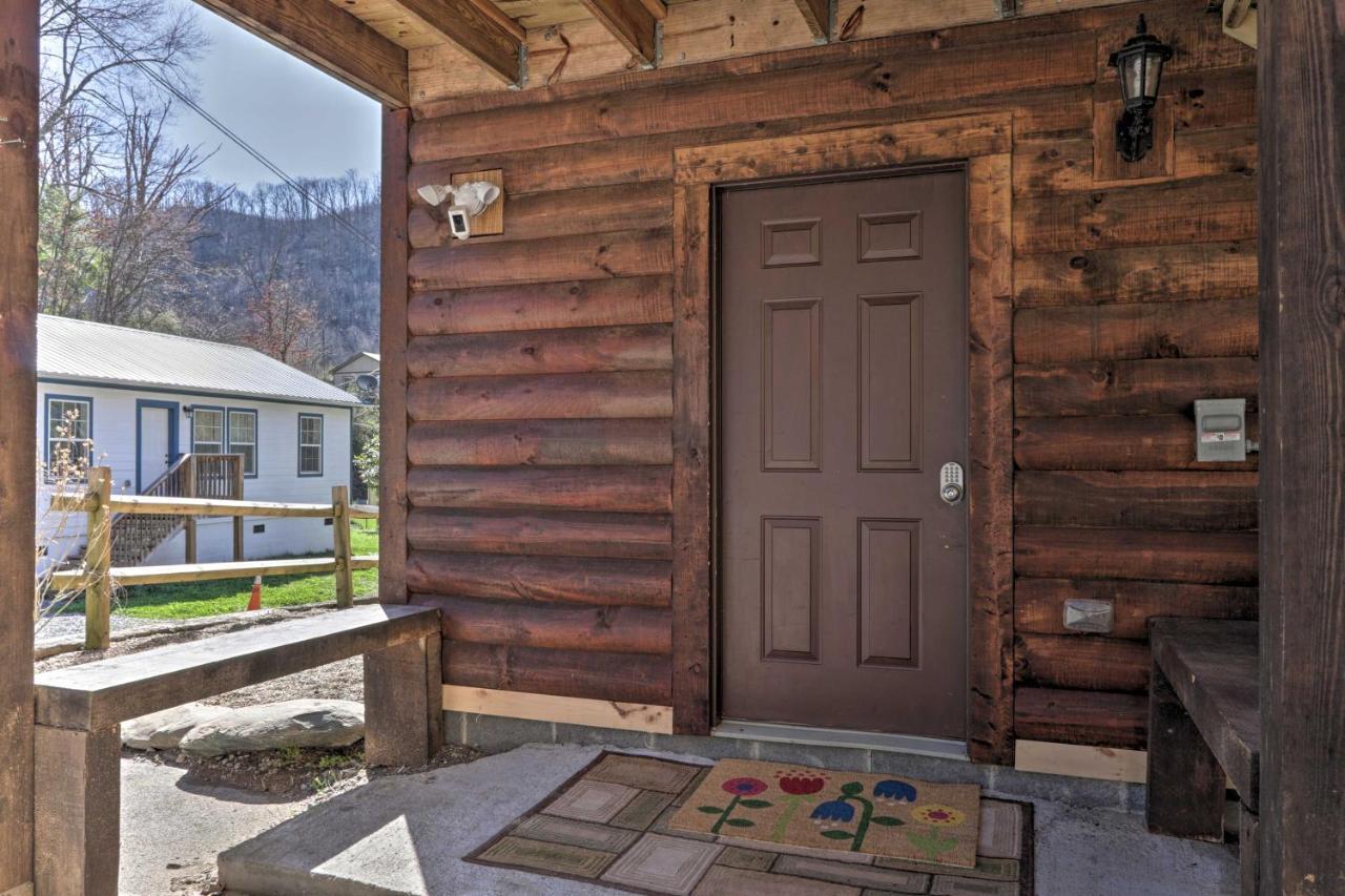 Gatlinburg Cabin With Loft And Game Room 1 Mi To Town Exterior foto